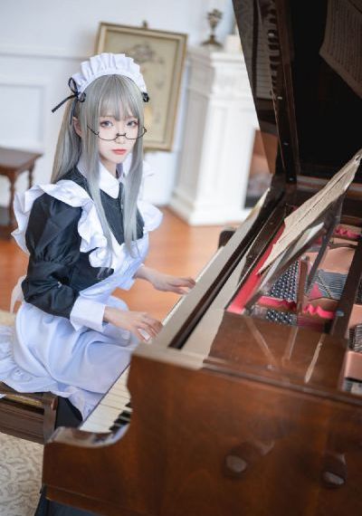 天降女子从二楼掉下来