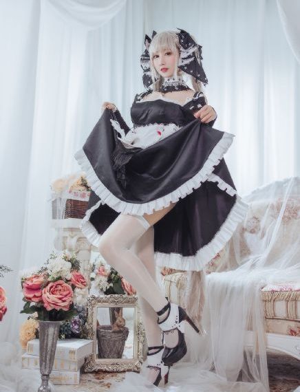 女职员