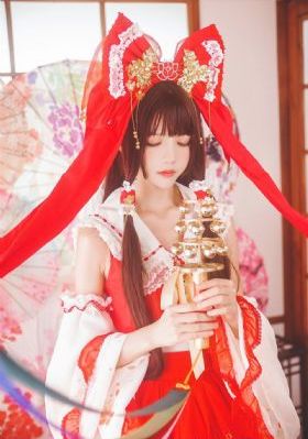 顶女人臀部泄精视频